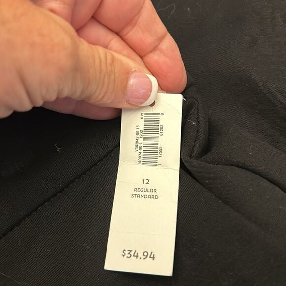 Old Navy black plus court regular cropped pants Size 12 New - Picture 8 of 10